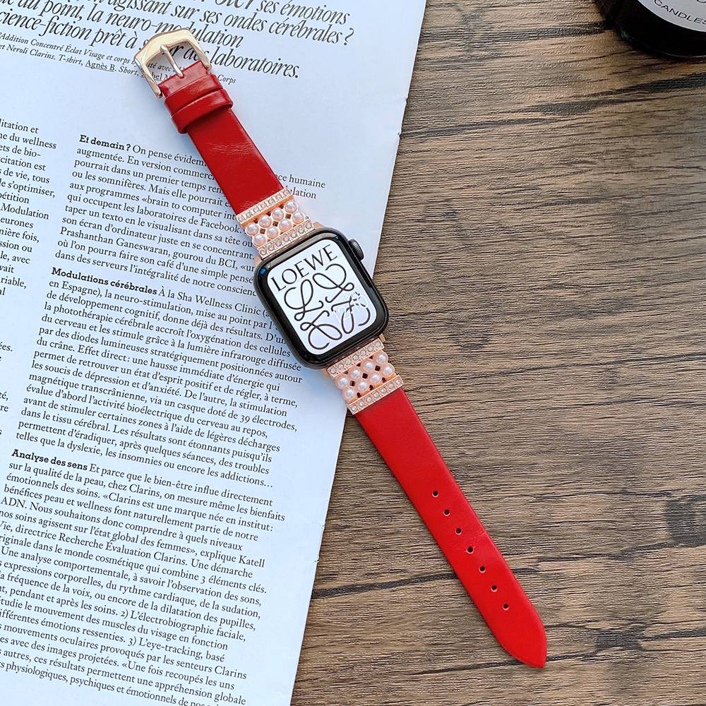 For Apple Watch Series 9 8 7 41mm 6 5 4 SE (2023) SE(2022) SE 40mm 3 2 1 38mm Genuine Leather Pearl Rhinestone Decor Watch Band Wrist Strap For Apple Watch Series 9 8 7 41mm 6 5 4 SE (2023) SE(2022) SE 40mm 3 2 1 38mm Genuine Leather Pearl Rhinestone Decor Watch Band Wrist Strap